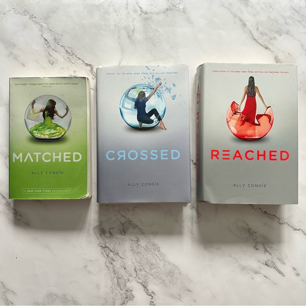 Matched Trilogy: Matched, Crossed, Reached Books (by Ally Condie)